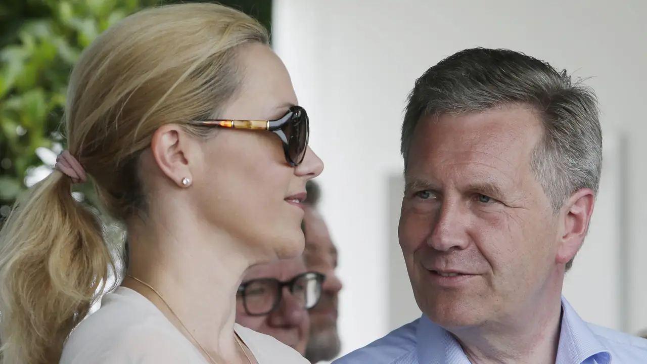 Christian Wulff& Bettina Wulff Christian Wulff& Bettina Wulff - Foto: IMAGO / Frank Sorge