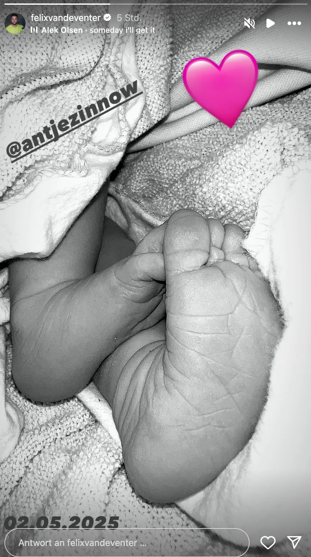 Babyfüße von Felix van Deventers Tochter Babyfüße von Felix van Deventers Tochter