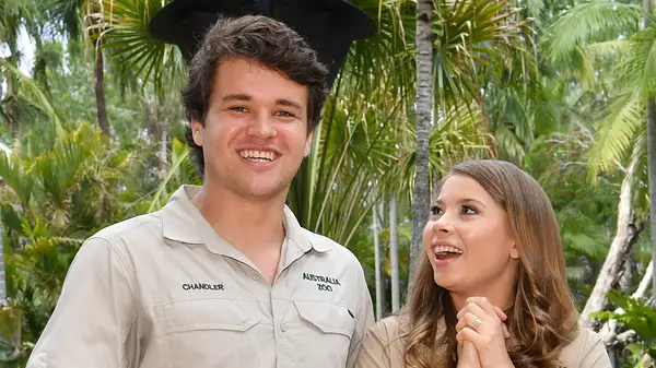 Chandler Powell und Bindi Irwin
