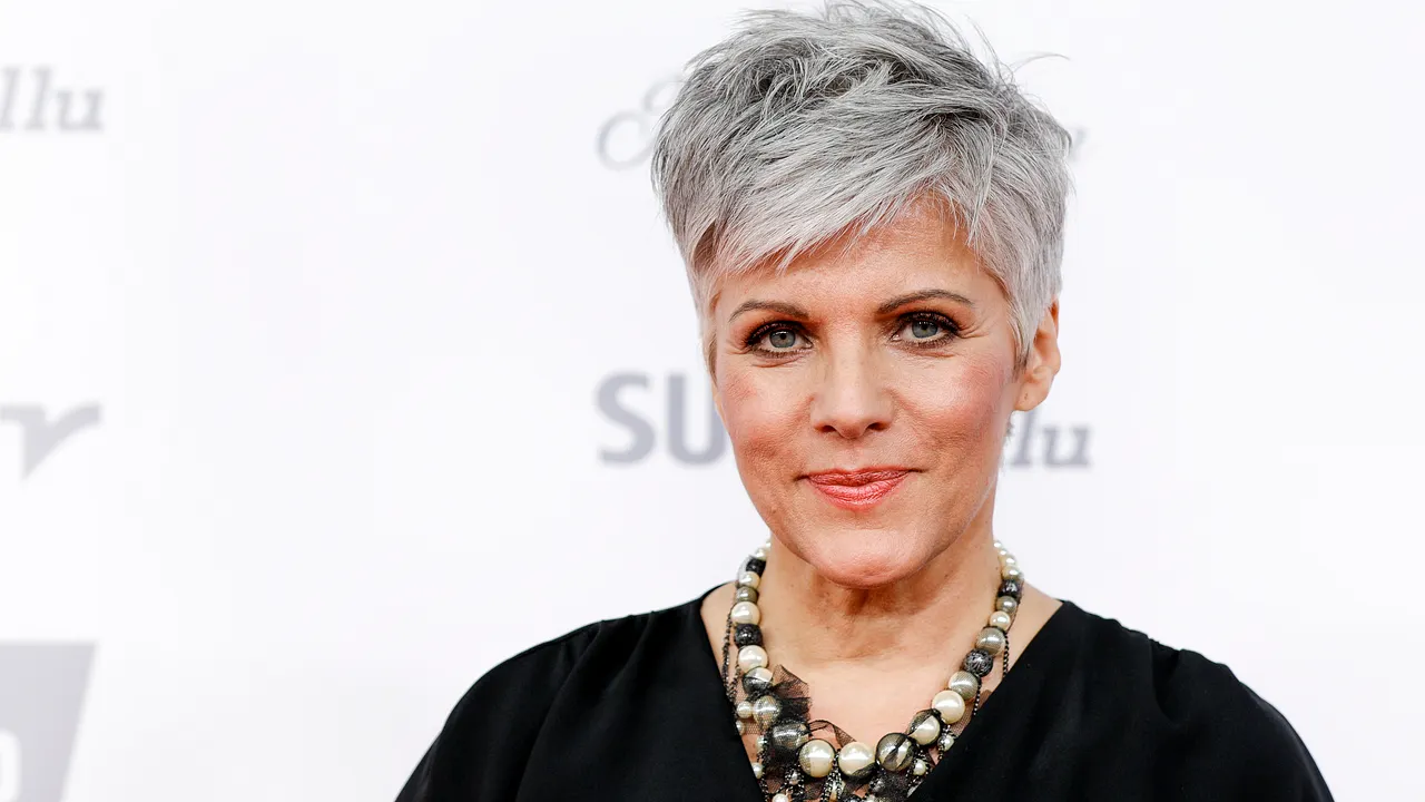 Birgit Schrowange Birgit Schrowange - Foto: Isa Foltin/WireImage (Getty Images)