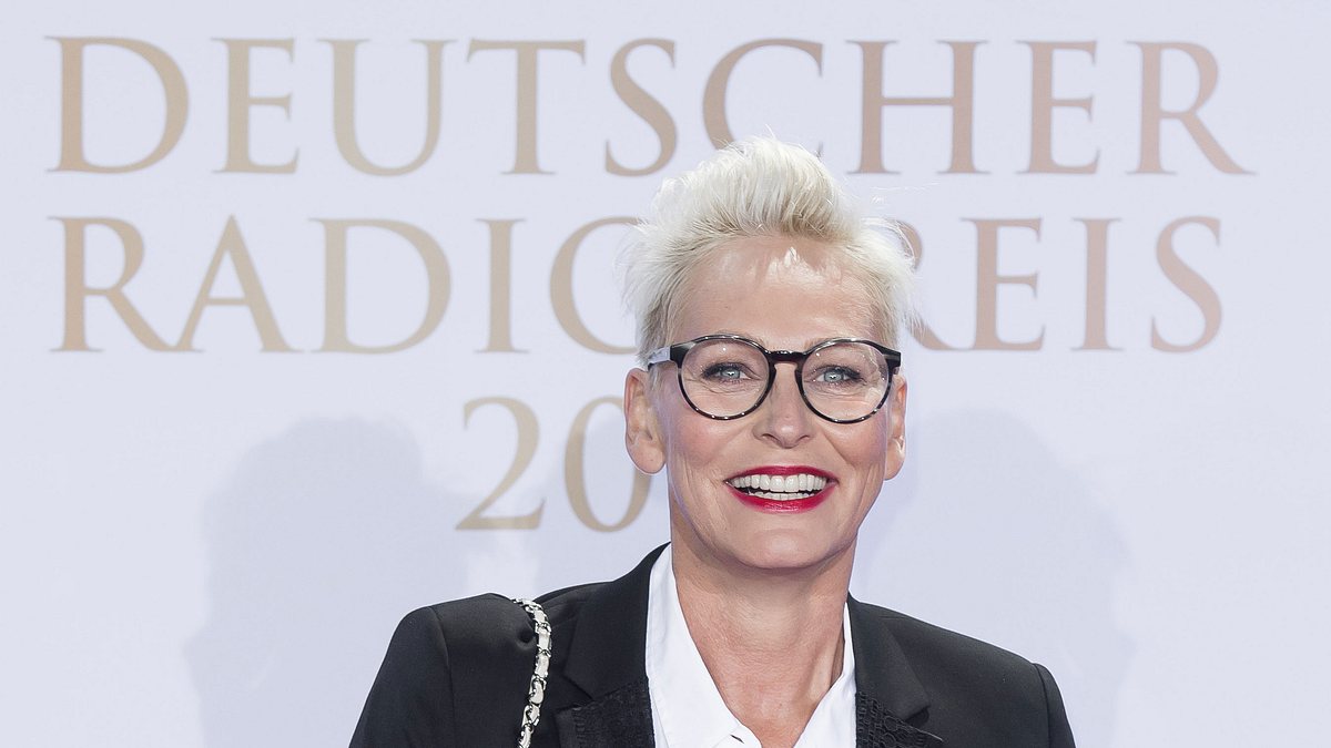 2018 ist Bärbel Schäfer für den Deutschen Radiopreis nominiert