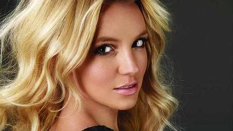 ,Jüngste Sängerin mit fünf Studioalben auf Nr. 1 in den USA: Britney SpearsBritney Spears erreichte 2008 die Spitze sämtlichen Album-Charts in den USA, als ihr Album &quot;Circus&quot; rauskam. Zu dem Zeitpunkt wurde sie zur jungsten Sänger - Foto: SonyBMG