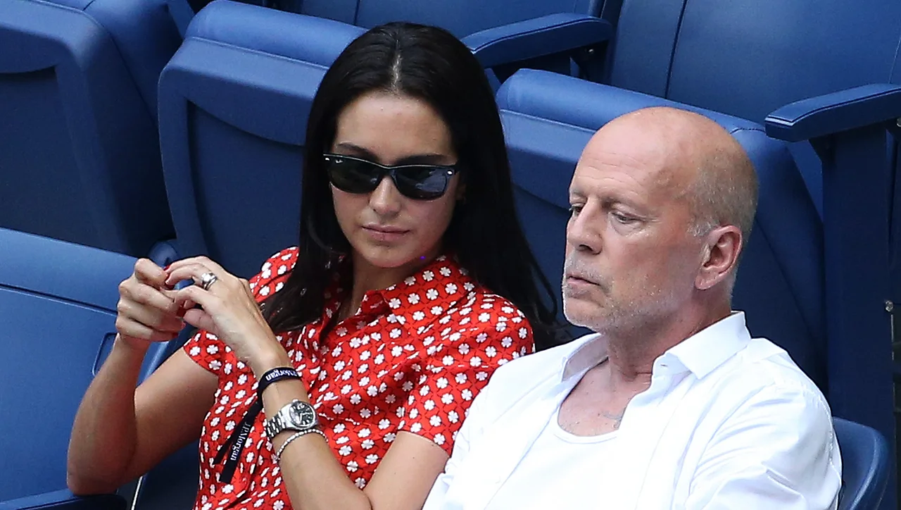 Bruce Willis und Ehefrau Emma Bruce Willis und Ehefrau Emma - Foto: Jean Catuffe/GC Images/GettyImages