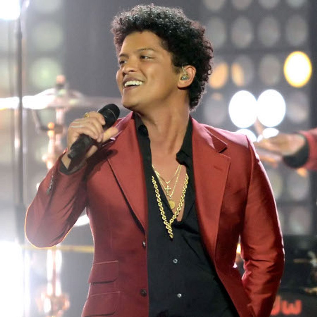 Bruno Mars: Seine Mama schwebt in Lebensgefahr!