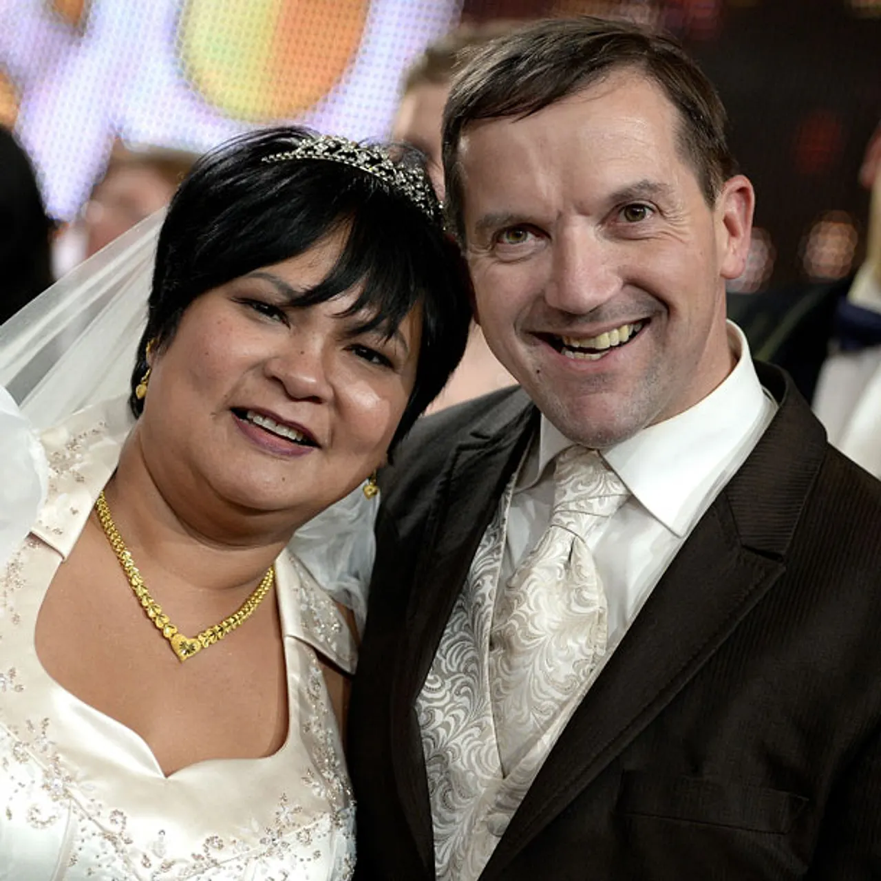 Trennungs-Schock! Narumol flüchtet nach Thailand und lässt BsF-Josef zurück Trennungs-Schock! Narumol flüchtet nach Thailand und lässt BsF-Josef zurück - Foto: gettyimages