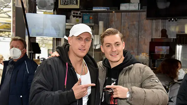 Calvin Kleinen & Henrik Stoltenberg