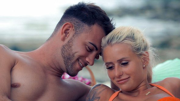 Carina und Serkan von Bachelor in Paradise - Foto: TVNOW