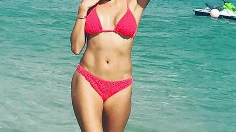 Sexy Badenixe: Cathy Hummels schickt Bikini-Grüße - Foto: Instagram / Cathy Hummels