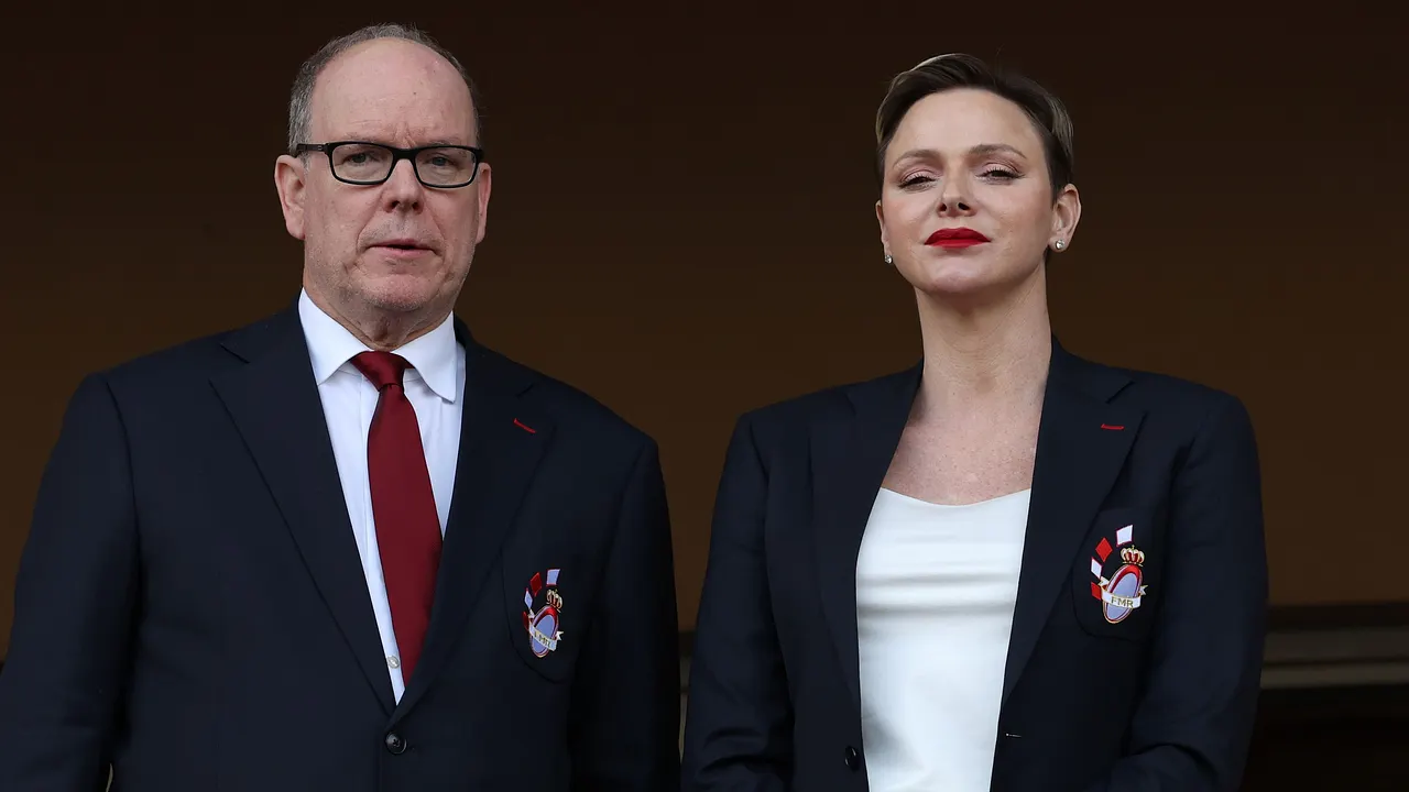 Charlène von Monaco Fürst Albert Charlène von Monaco Fürst Albert - Foto: Getty Images / Pascal Le Segretain