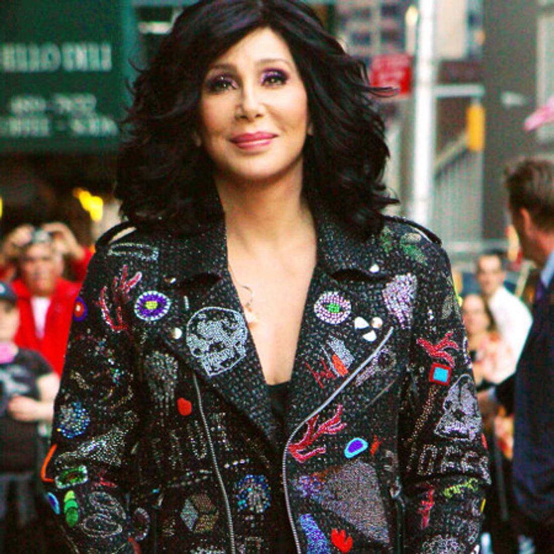 Cher musste ihre Perücken entsorgen