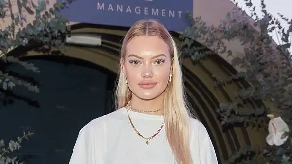 Cheyenne Ochsenknecht zeigt ihren Babybauch