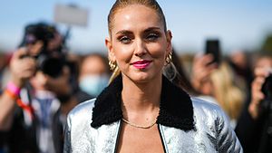 Chiara Ferragni oben ohne in Paris - Foto: Getty Images/ Edward Berthelot