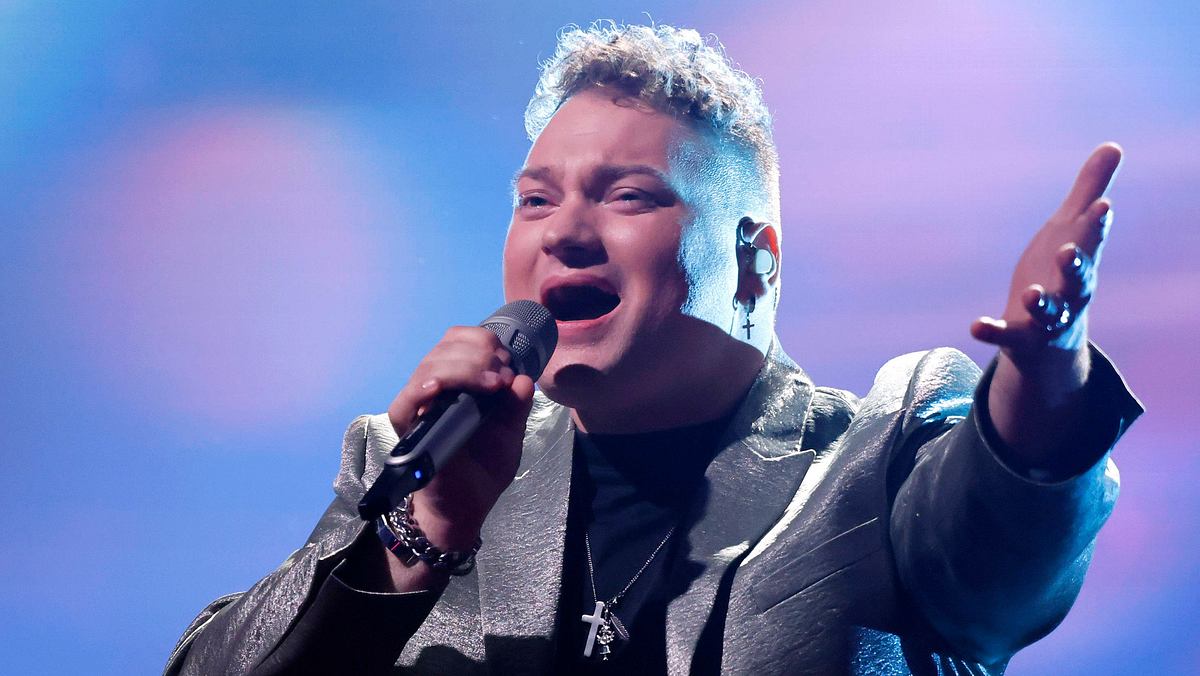 Christian Jährig singt beim DSDS-Finale 2024 in Köln