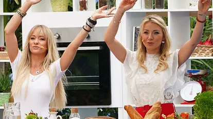 Christin Stark und Anna-Carina Woitschack