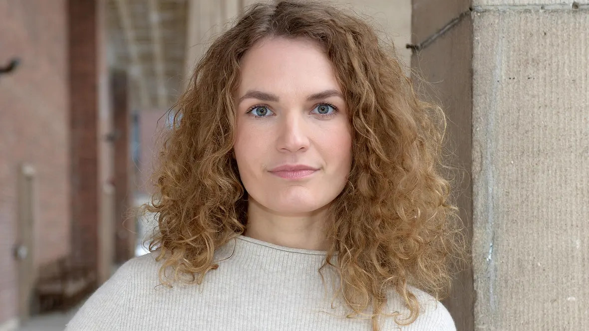 Christina Arends spielt Claras Adoptivmutter Paulina. Christina Arends spielt Claras Adoptivmutter Paulina.