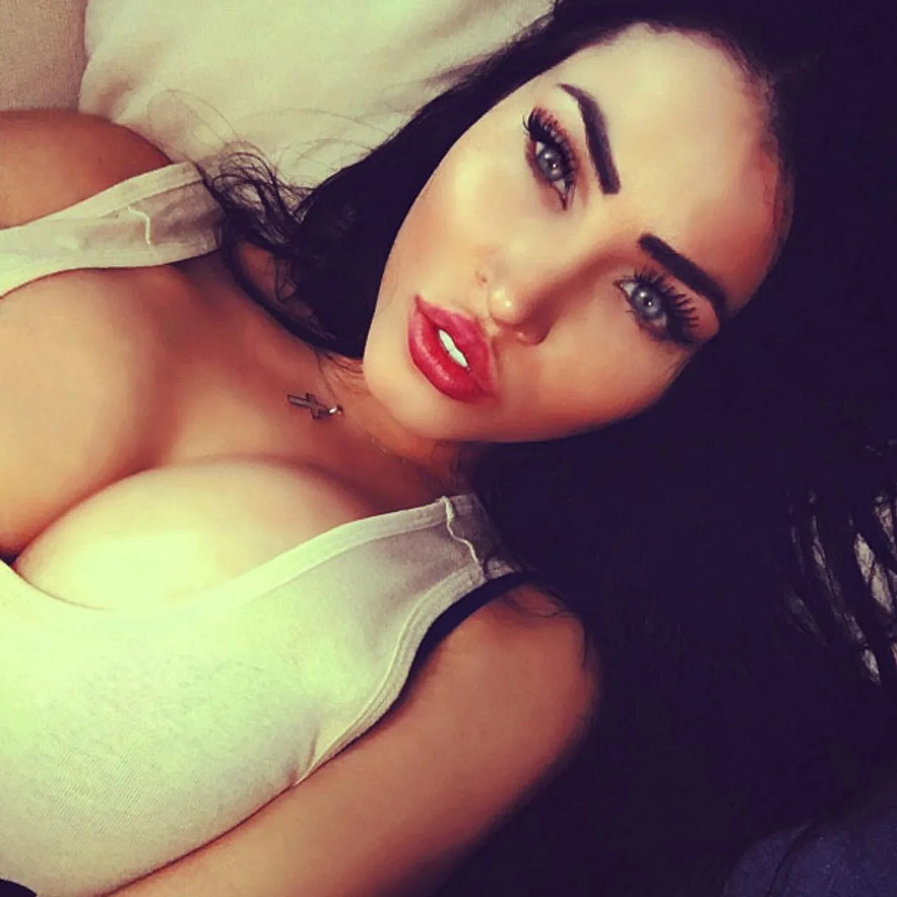 Claudia Alende als Megan Fox Claudia Alende als Megan Fox - Foto: Instagram / Claudia Alende