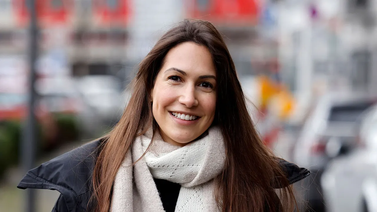 Clea-Lacy Juhn: Au-pair-Mädchen