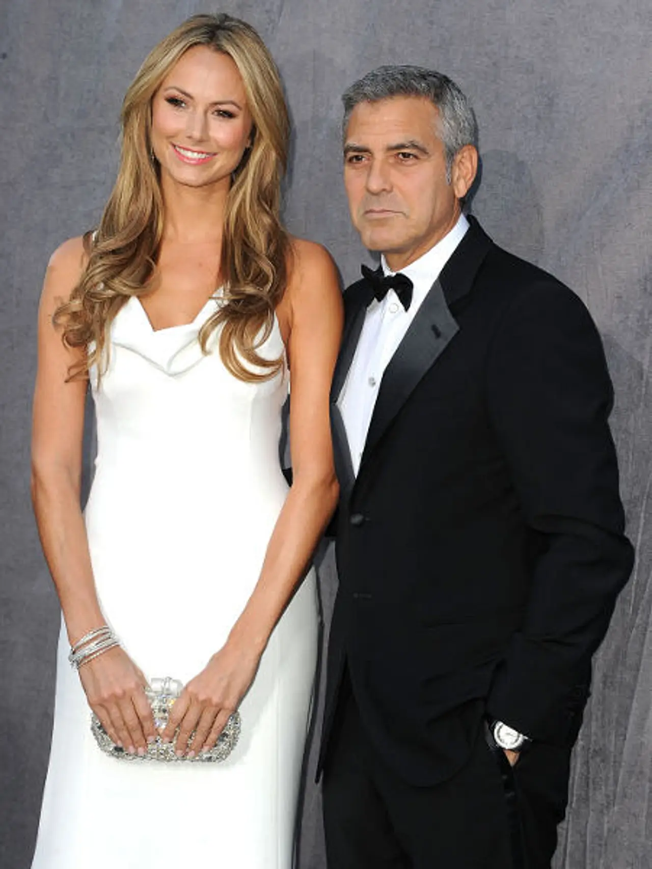 "Critic's Choice Awards" 2012 - Die schönsten Kleider,George Clooney (50) wurde bei den "Critic's Choice Awards" 2012 als bester Schauspieler für seine Rolle in "The Descendants" ausgezeichnet. Seine Begleitung "Critics Choice Awards" 2012 - Die schönsten Kleider,George Clooney (50) wurde bei den "Critics Choice Awards" 2012 als bester Schauspieler für seine Rolle in "The Descendants" ausgezeichnet. Seine Begleitung - Foto: Getty Images