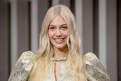Daniela Djokic, hier mit offenen Haaren, lächelt in die Kamera. Nach dem "GNTM"-Finale vergeht ihr allerdings das Lachen.