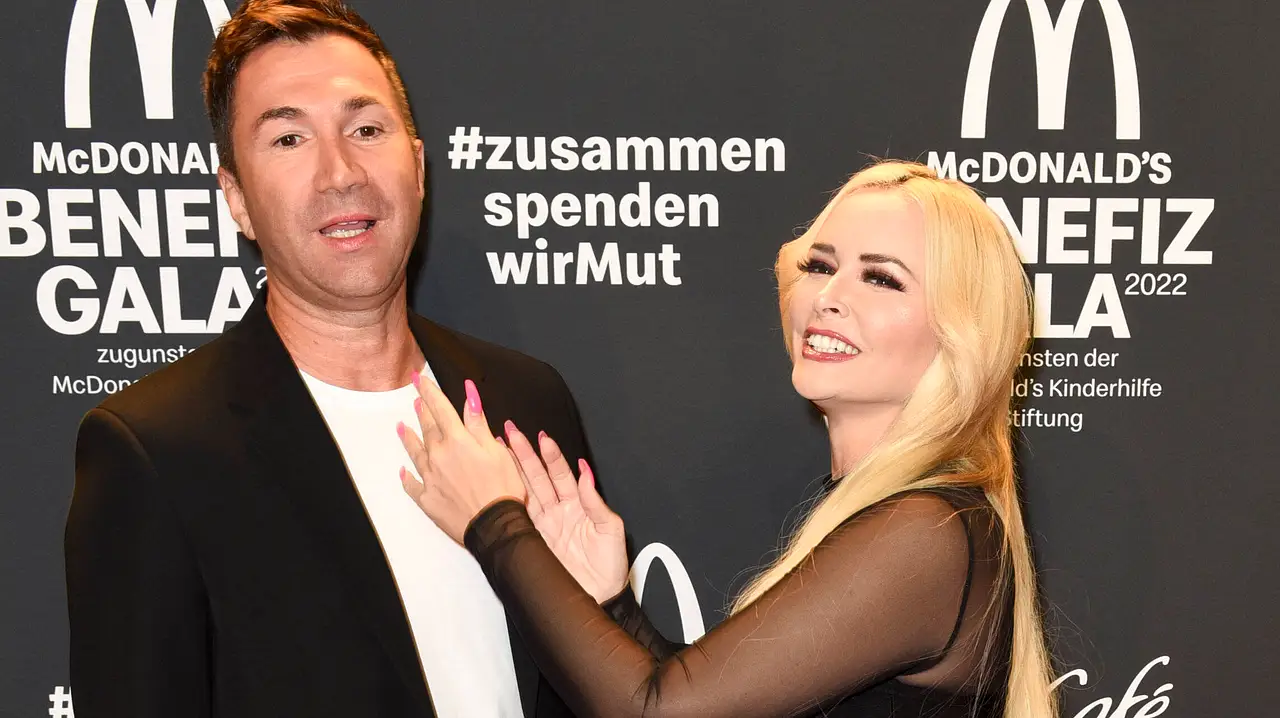 Daniela Katzenberger & Lucas Cordalis Daniela Katzenberger & Lucas Cordalis auf dem roten Teppich - Foto: IMAGO / BREUEL-BILD