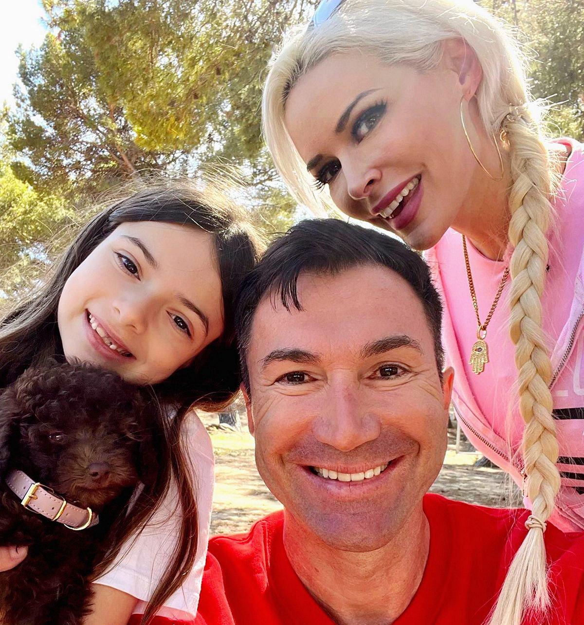 Sophia Cordalis, Lucas Cordalis, Daniela Katzenberger und Hund Coco