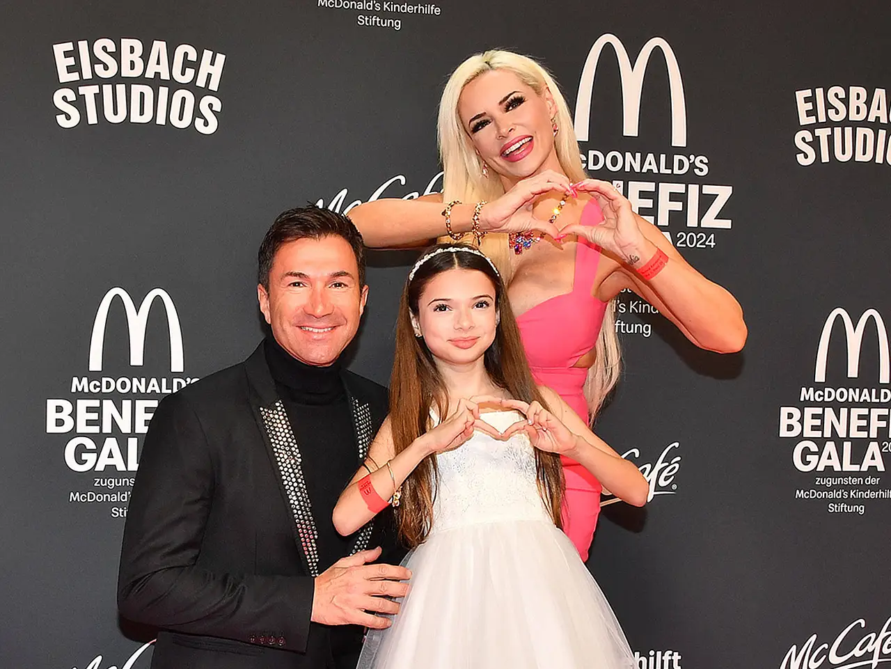 daniela katzenberger sophia aerger um naegel Für Daniela Katzenberger hagelt es Kritik. Viele Fans können nicht verstehen, warum Sophia sich schon so erwachsen verhält. - Foto: IMAGO / APress