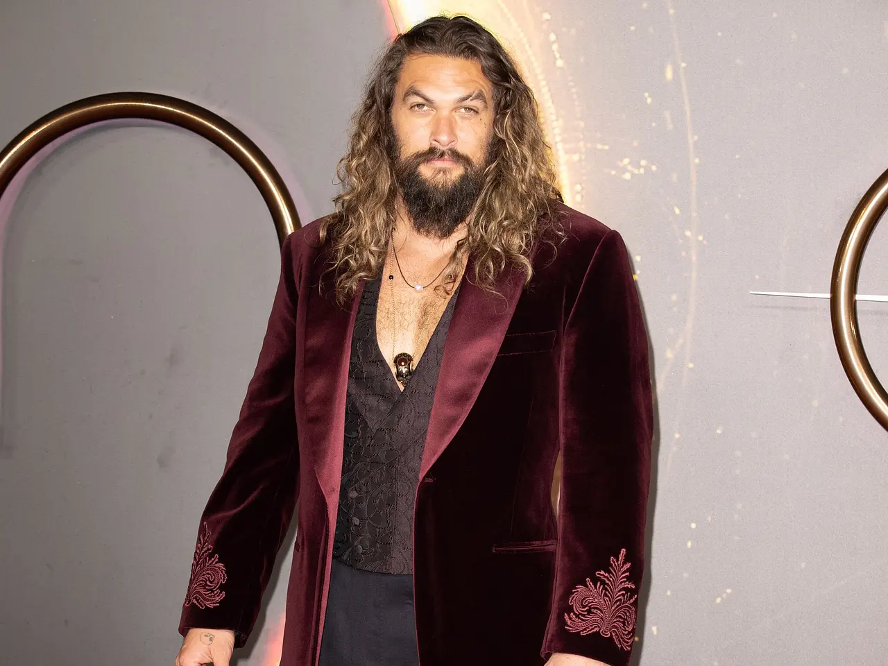 ddp_22.04214410 Jason Momoa auf dem roten Teppich. - Foto: ddp/CAMERA PRESS/Toby Shaw