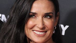 Stars wie Demi Moore wird sogar mit Twitter eine große Verantwortung zuteil. - Foto: Getty Images