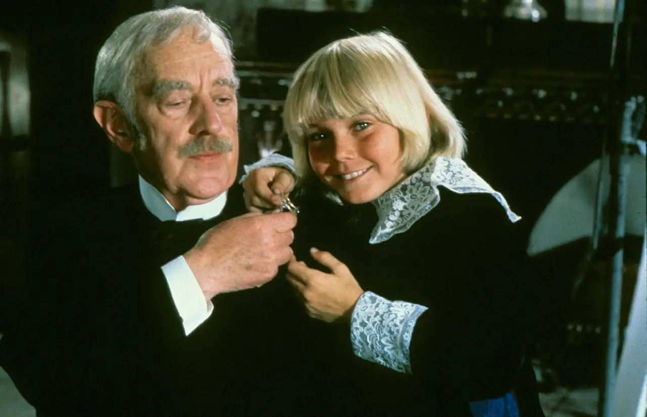 Ein Foto aus dem Film Der kleine Lord. Auf der rechten Seite ist Ricky Schroder zu sehen. - Foto: Imago
