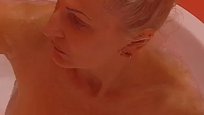 Désirée Nick zieht blank