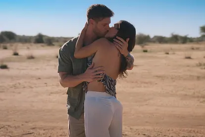 Martin und Leonie küssen sich bei ihrem "Dream Date"