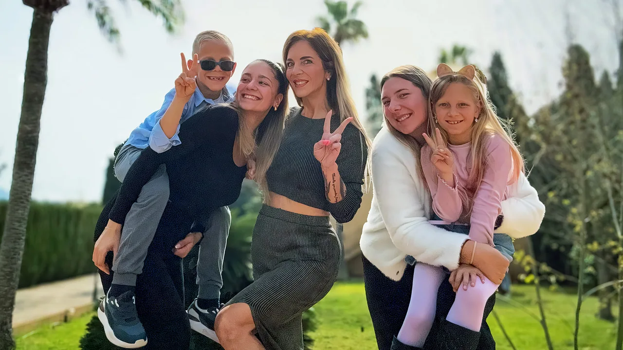 Daniela Büchner und ihre Kinder Daniela Büchner und ihre Kinder - Foto: RTLZWEI