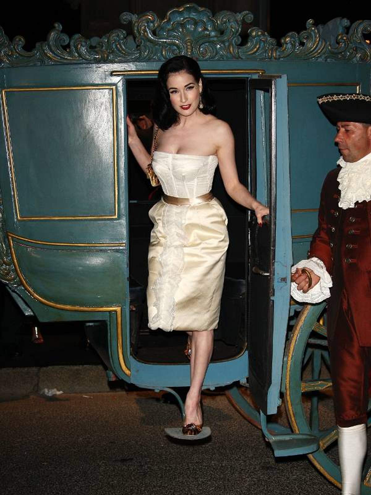 Der Look von Dita von Teese - Bild 6