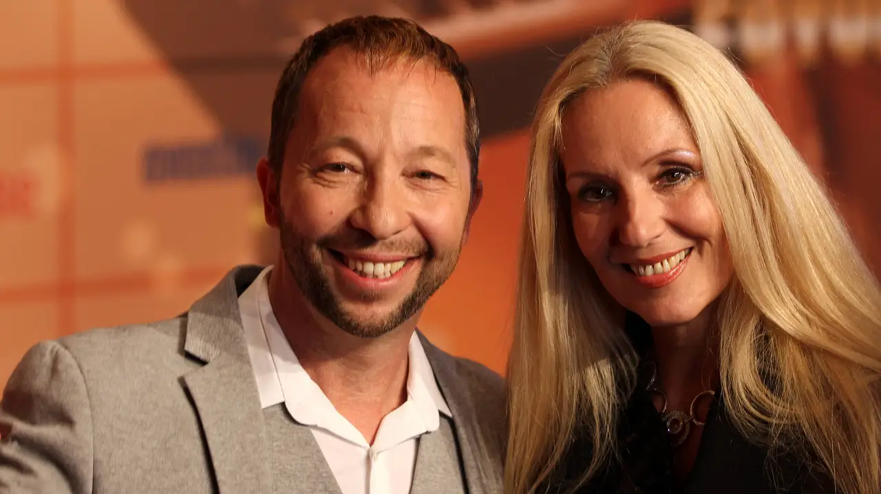 DJ Bobo und seine Frau Nancy Baumann DJ Bobo und seine Frau Nancy Baumann - Foto: Imago