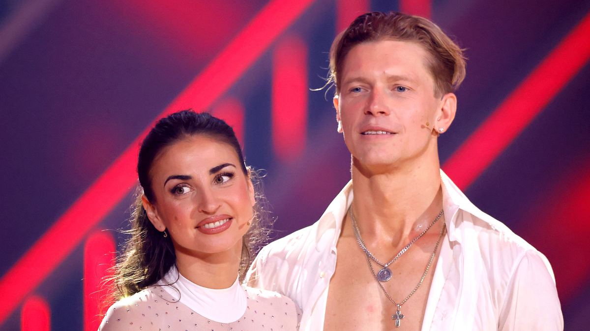 Ekaterina Leonova (links) und Paul Lorenz (rechts) bei Let's Dance