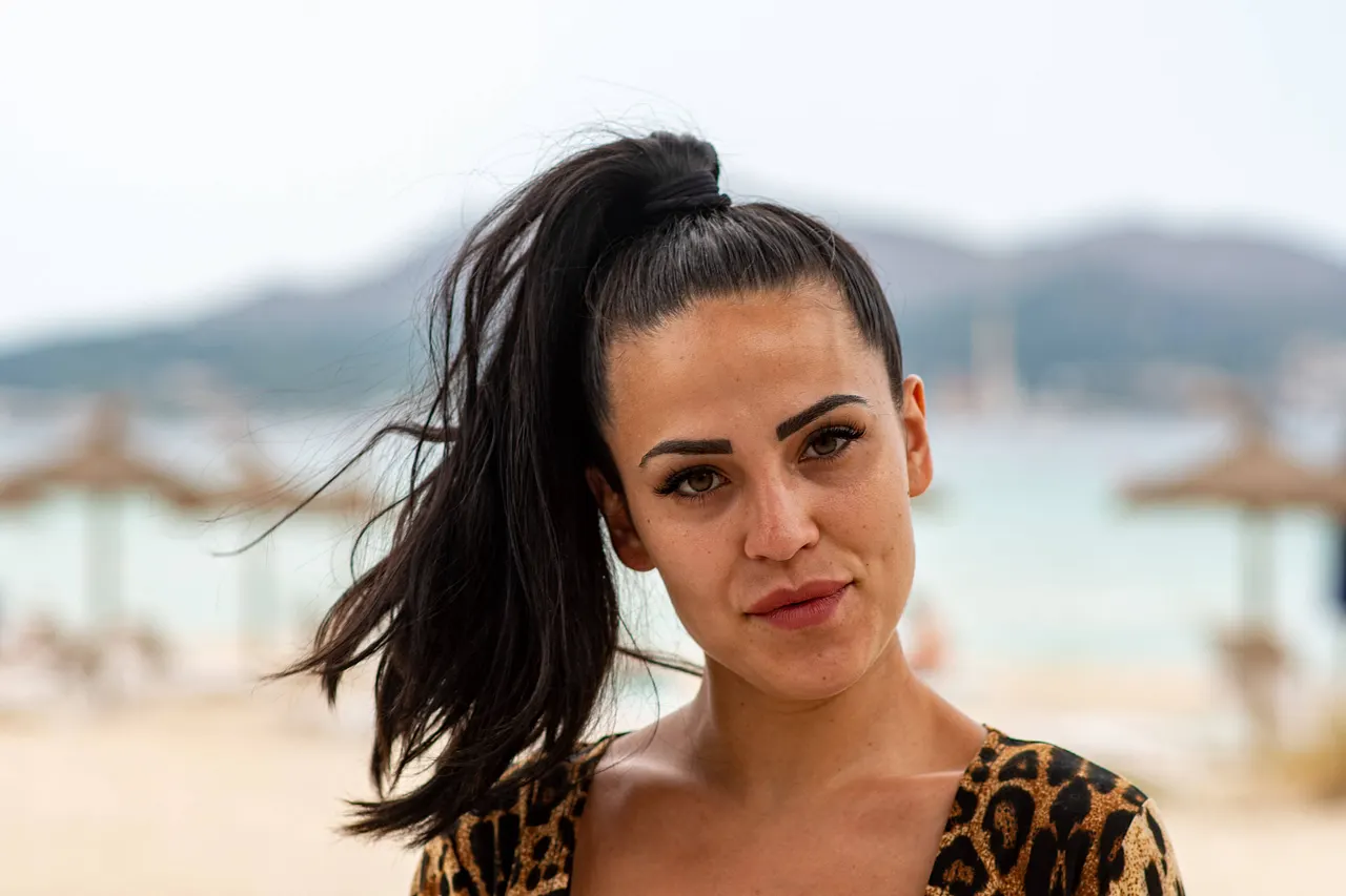 elena miras schmerzen Reality-TV-Star Elena Miras hat mit starken Schmerzen zu kämpfen. In ihrer Instagram-Story lässt sie ihrem Frust freien Lauf. - Foto: IMAGO / nicepix.world