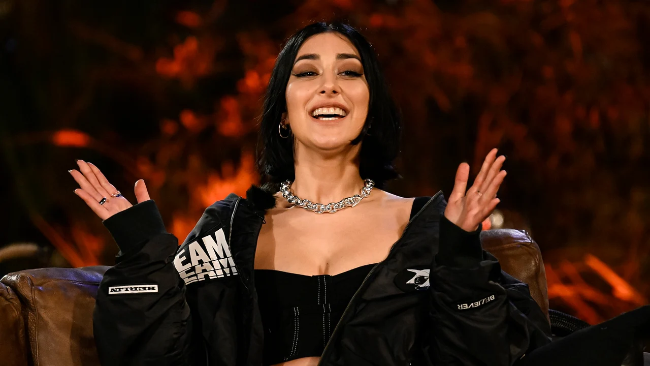 Elif Demirezer bei "Sing meinen Song" Elif Demirezer bei Sing meinen Song - Foto: RTL/Markus Hertrich