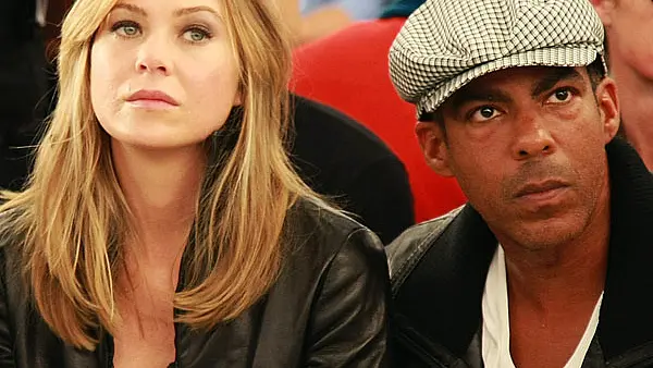 Kriselt es in der Ehe von Ellen Pompeo und Chris Ivery? Er soll angeblich eine Affäre mit einem Teenager gehabt haben!