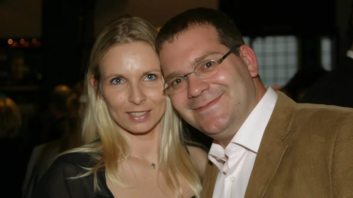 Elton jung mit Ehefrau Yvonne Elton jung mit Ehefrau Yvonne