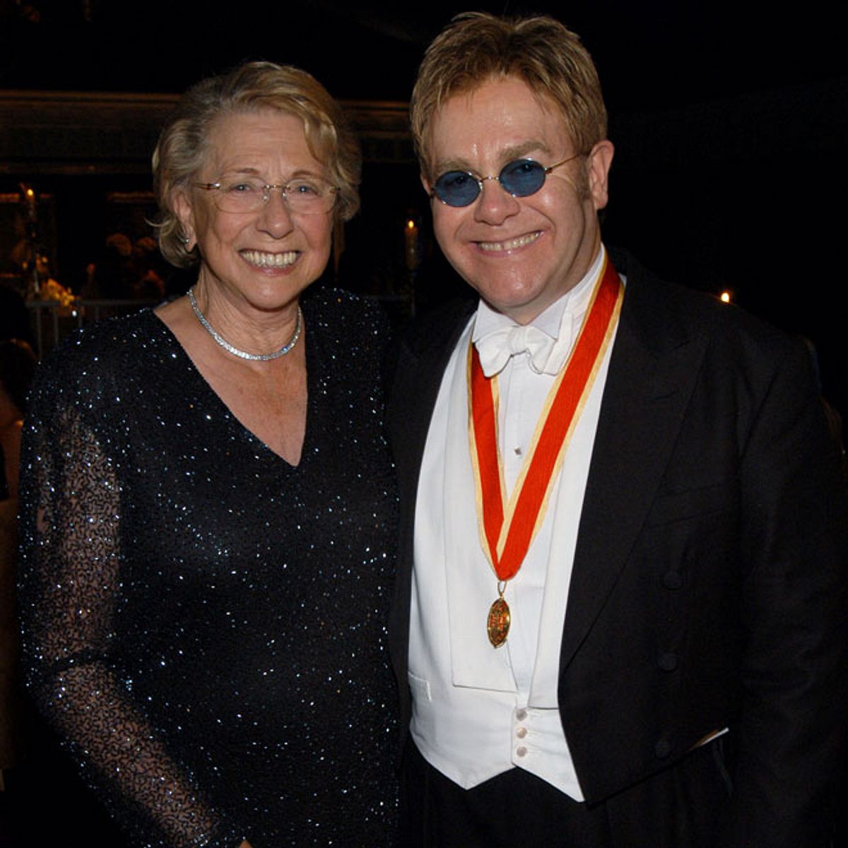 Elton John: Große Trauer um seine Mutter!