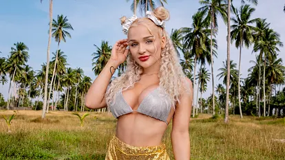 Emmy Russ bei "Promis unter Palmen"