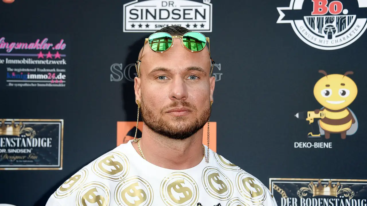 Eric Sindermann ist Mode-Designer Eric Sindermann ist Mode-Designer - Foto: IMAGO / Future Image