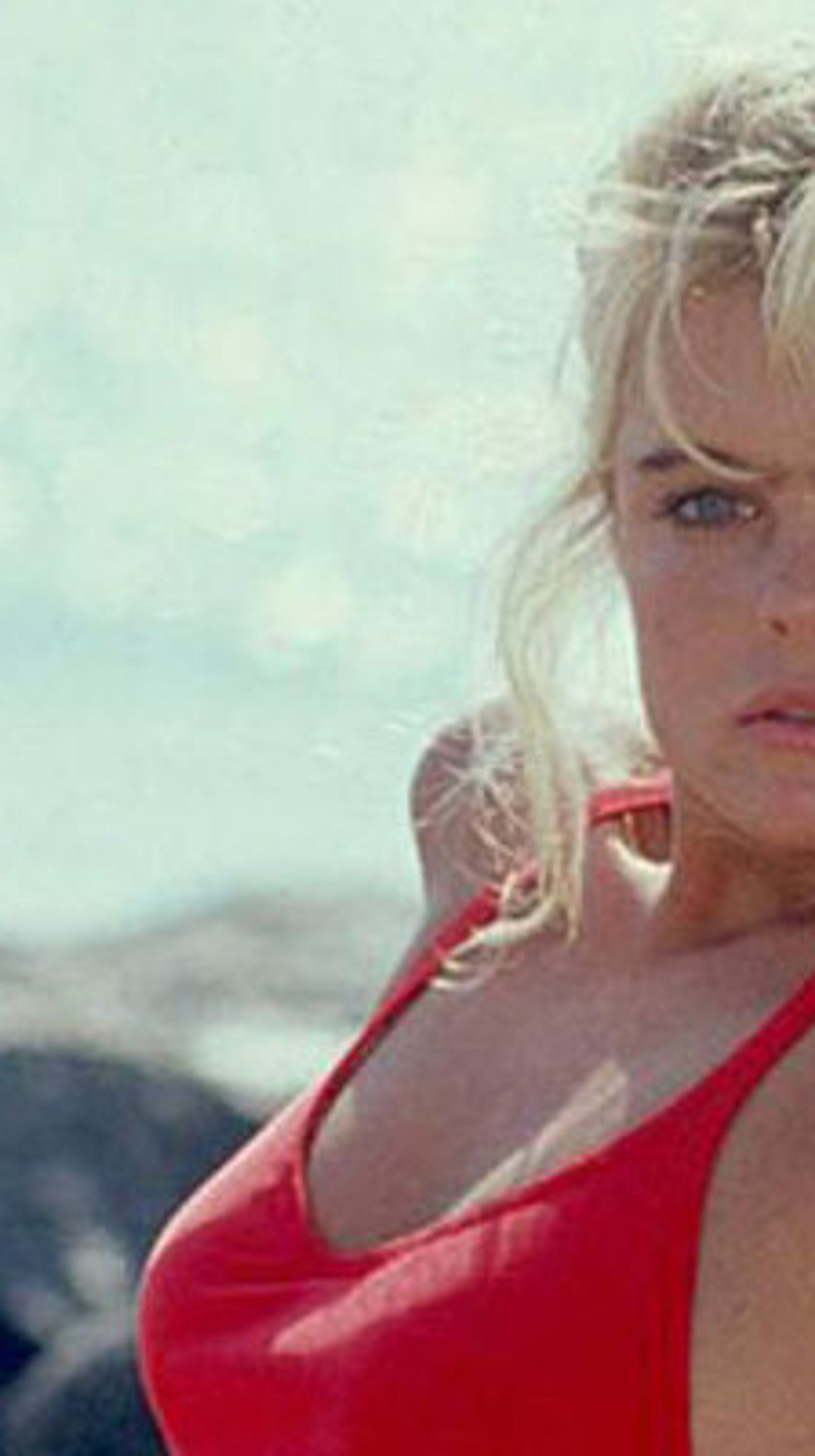 Erika Eleniak: So anders sieht der Baywatch-Star heute aus! | InTouch