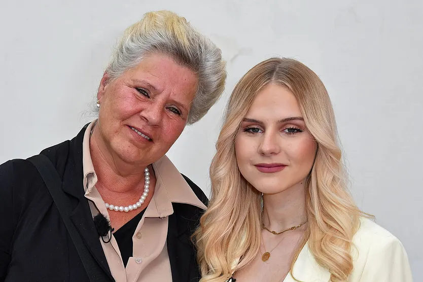 Familienoberhaupt Silvia Wollny mit Tochter Estefania – nach krasser Abnahme äußert sich Estefania zu ihrem Körpergefühl!