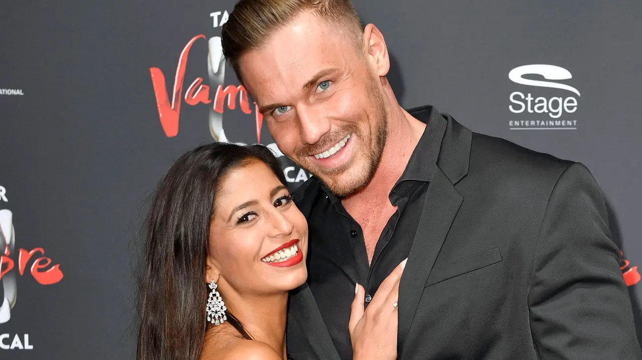 Eva Benetatou und Chris Broy Eva Benetatou und Chris Broy - Foto: IMAGO/ Future Image