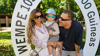 Eva Benetatou & Chris Broy mit Sohn Georges