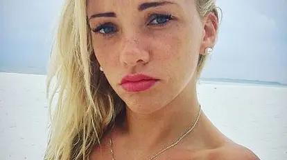 Bachelor in Paradise: Evely Burdecki schlägt zu!