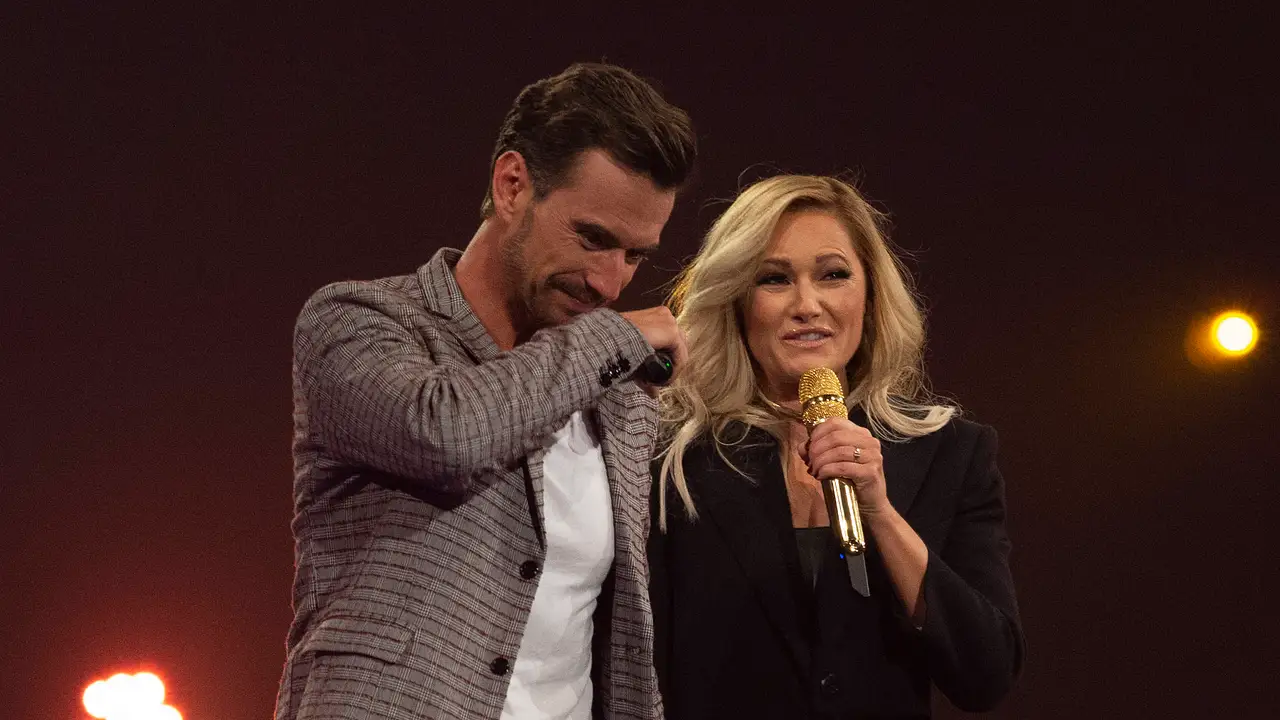 Florian Silbereisen & Helene Fischer Florian SILBEREISEN, Deutschland, Saenger, Schlagersaenger, Musiker, Moderator, und Helene FISCHER, Musikerin, Saengerin - Foto: imago images/Sven Simon