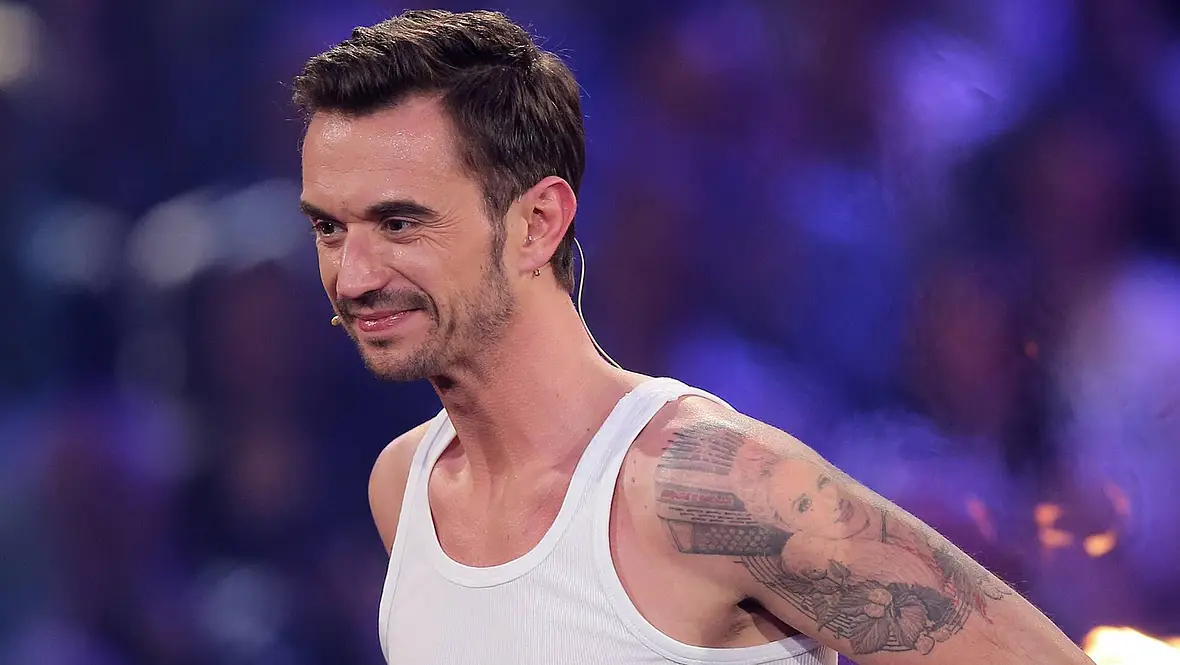 Florian Silbereisen zeigt Tattoo von Helene Fischer Florian Silbereisen zeigt Tattoo von Helene Fischer