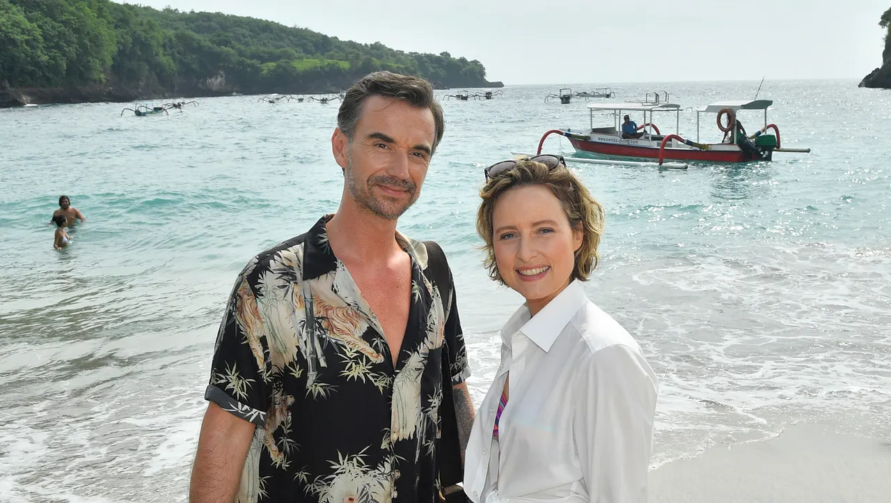 Max Parger (Florian Silbereisen) und Veronika Bruckner (Wanda Perdelwitz) Max Parger (Florian Silbereisen) und Veronika Bruckner (Wanda Perdelwitz) - Foto: ZDF/ Dirk Bartling
